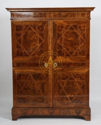 ARMOIRE MARQUETEE LOUIS XIV