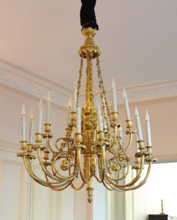 IMPORTANT EIGHTEEN LIGHTS CHANDELIER LOUIS XVI