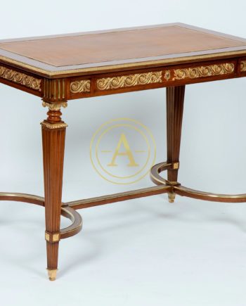 TABLE-BUREAU DE STYLE LOUIS XVI