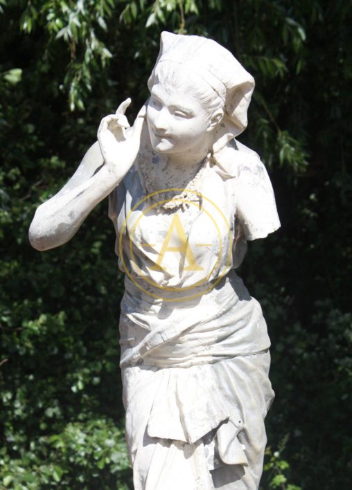 STATUE “ECHO”