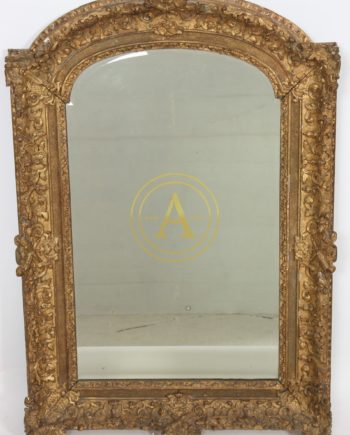 MIROIR EN BOIS  DORE DE STYLE REGENCE