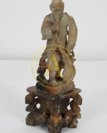 STATUETTE “LE VIEUX PECHEUR CHINOIS” EN PIERRE DURE