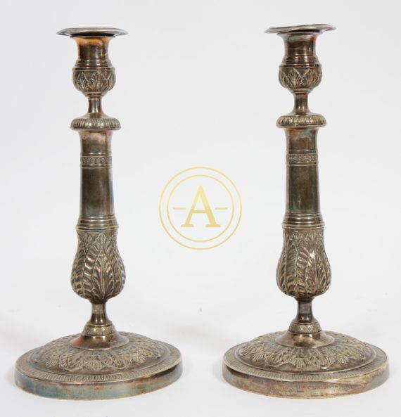 PAIR OF CANDLESTICKS RESTAURATION