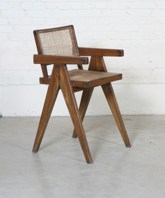 Rare “OFFICE CANE CHAIRS” d’officier de Pierre JEANNERET (1896-1967)