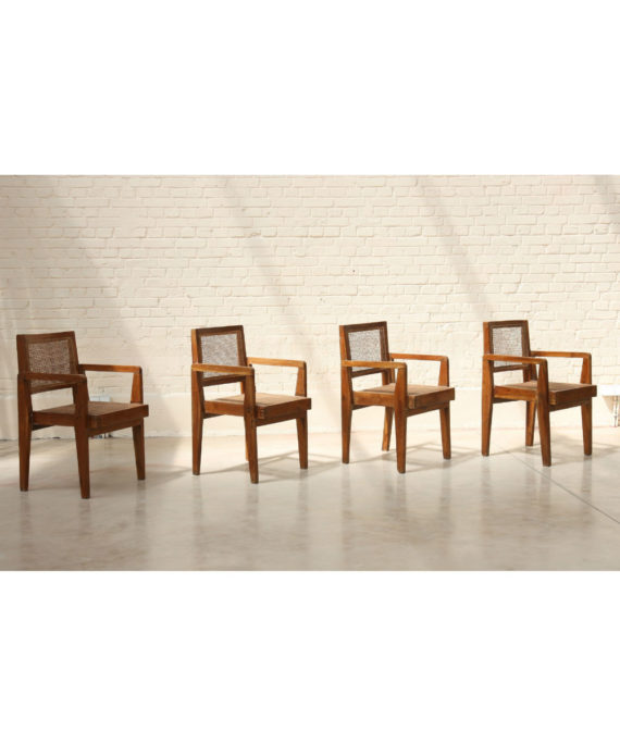 Ensemble de 4 fauteuils de Pierre Jeanneret (1896-1967)